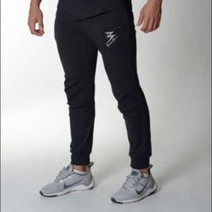 Men’s fit joggers NWOT